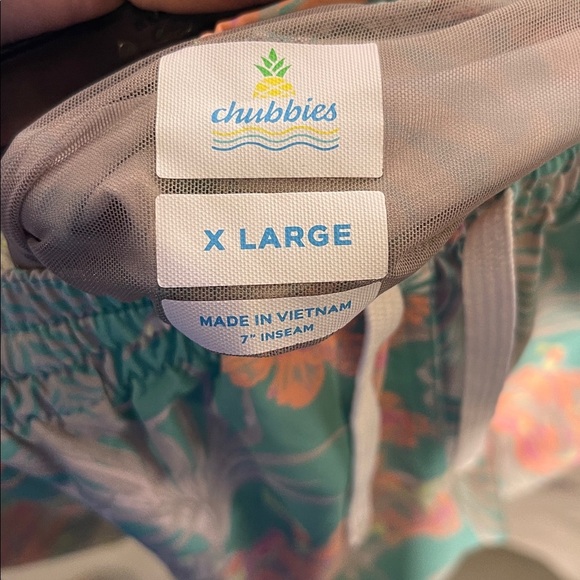 CHUBBIES MENS FLORAL SWIM TRUNKS 7” INSEAM XL - Picture 2 of 3